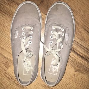 VANS women’s light grey and white